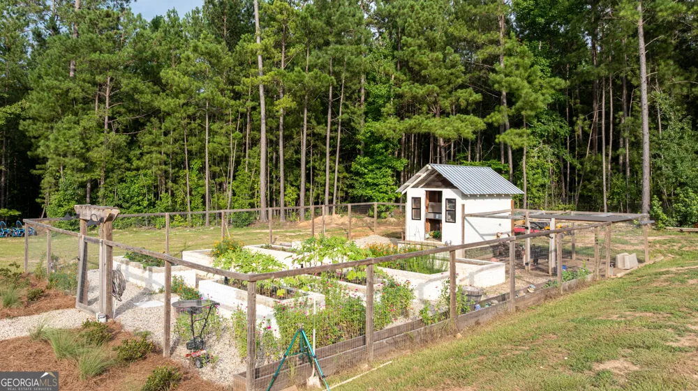 325 Scuffleboro RD Eatonton, GA 31024