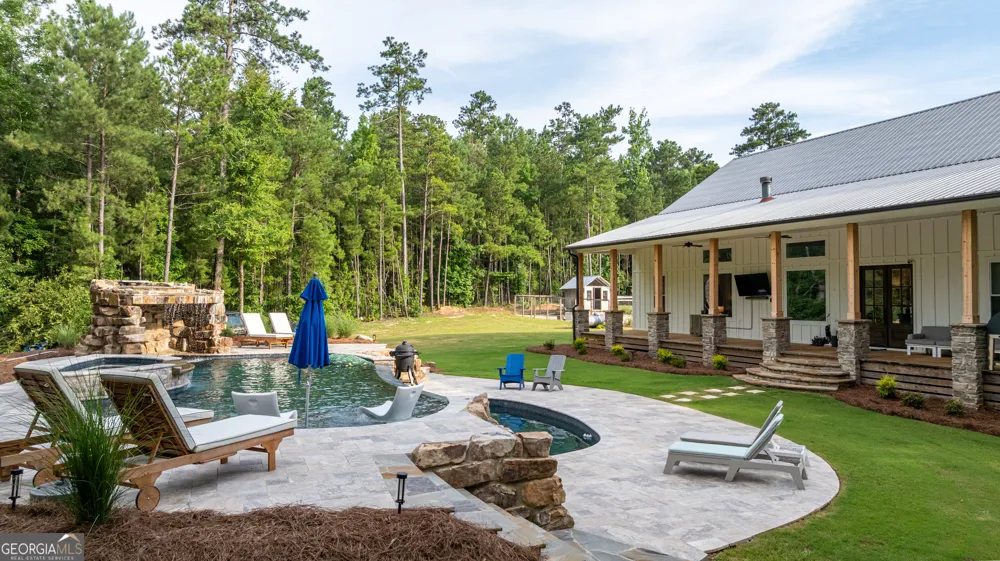325 Scuffleboro RD Eatonton, GA 31024