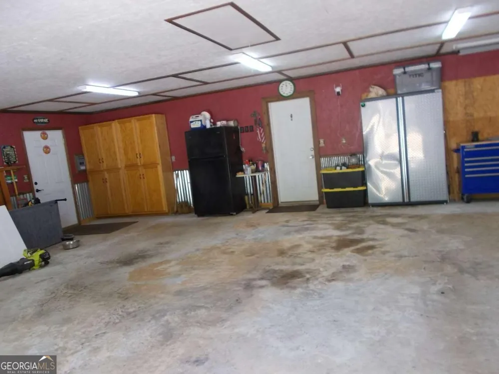 416 Old Jones RD Whitesburg, GA 30185