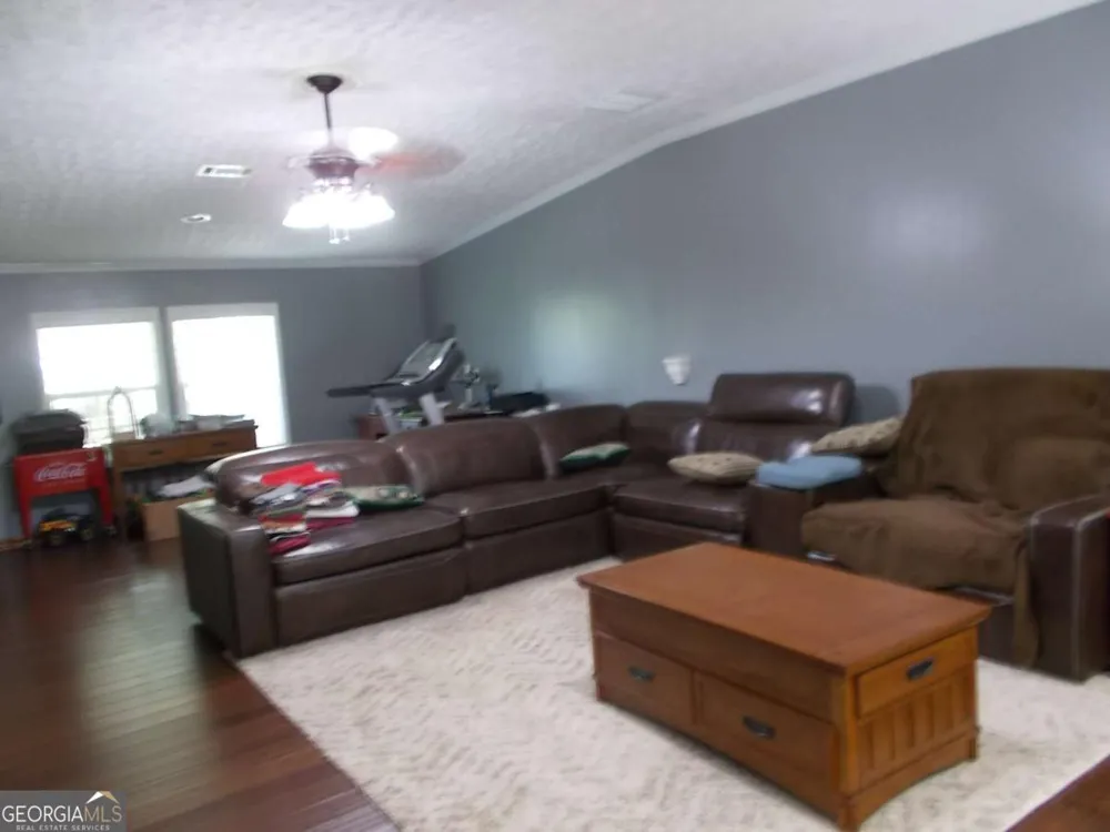 416 Old Jones RD Whitesburg, GA 30185