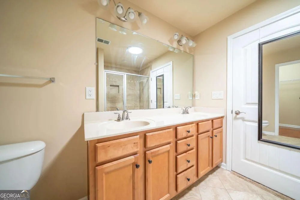 18 Mary LN NE White, GA 30184