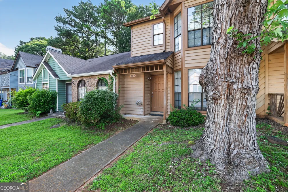 867 Heritage Oaks DR Stone Mountain, GA 30088