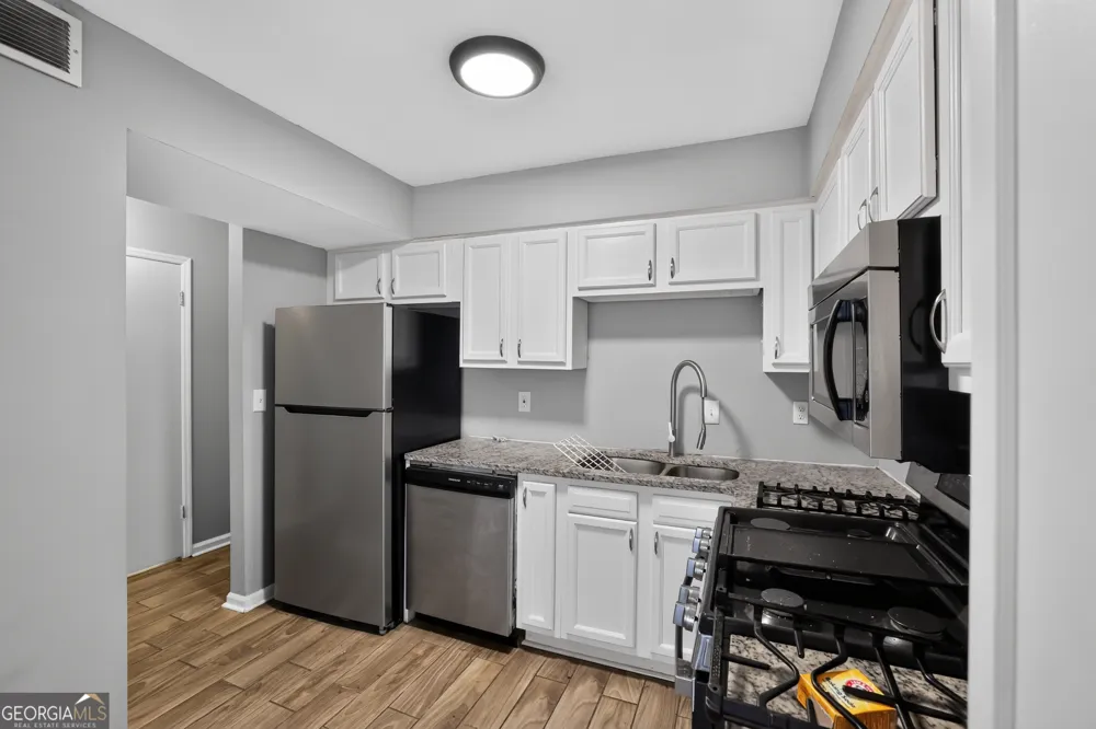 867 Heritage Oaks DR Stone Mountain, GA 30088