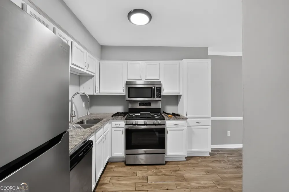 867 Heritage Oaks DR Stone Mountain, GA 30088