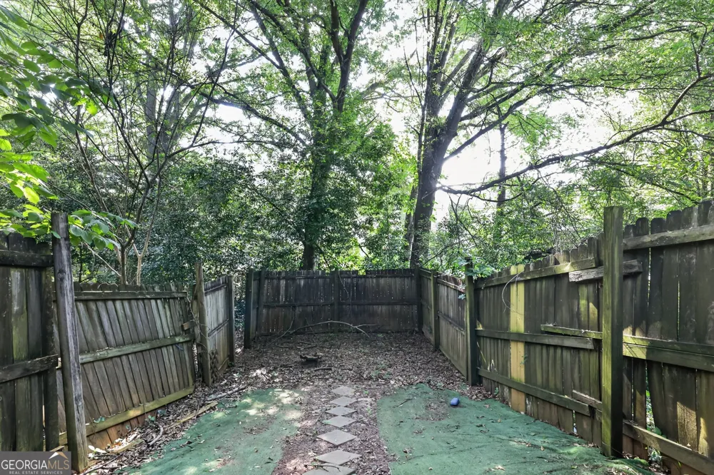 867 Heritage Oaks DR Stone Mountain, GA 30088