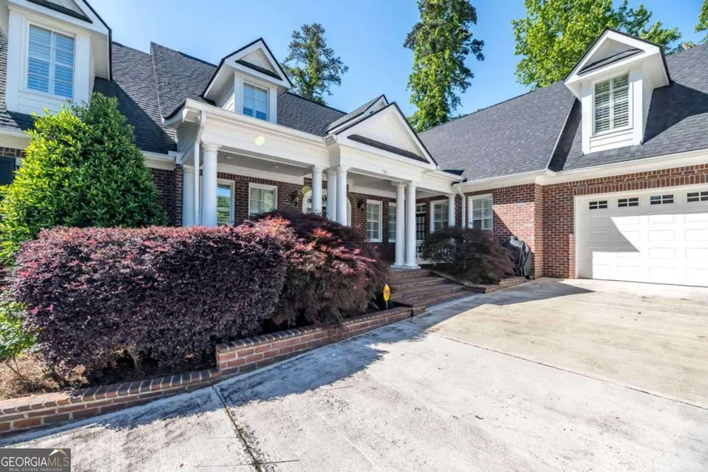 306 Cascade RD Columbus, GA 31904