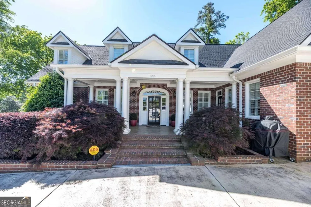 306 Cascade RD Columbus, GA 31904