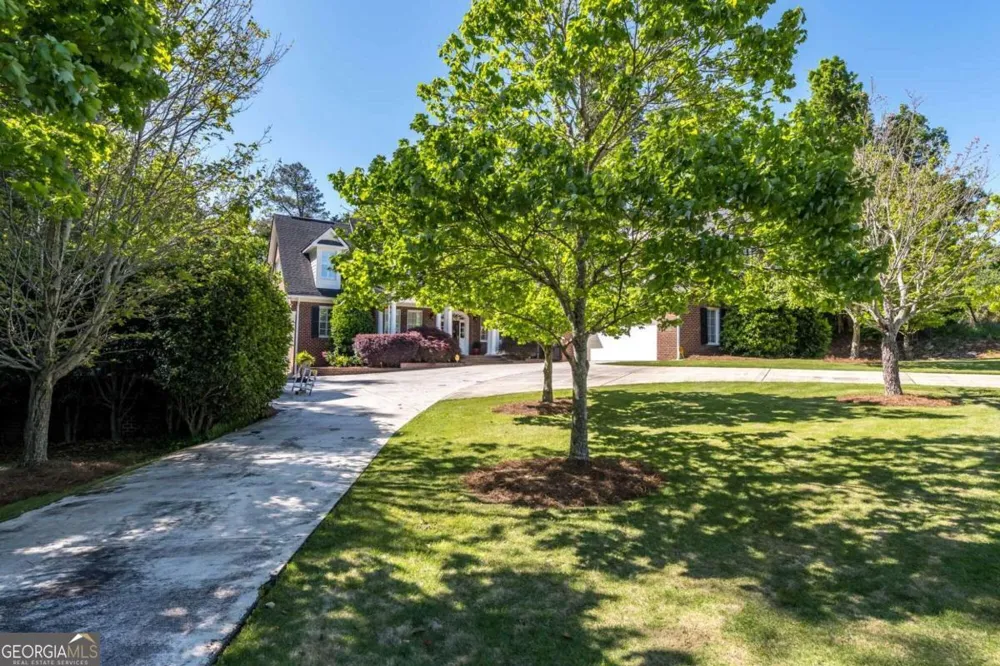 306 Cascade RD Columbus, GA 31904