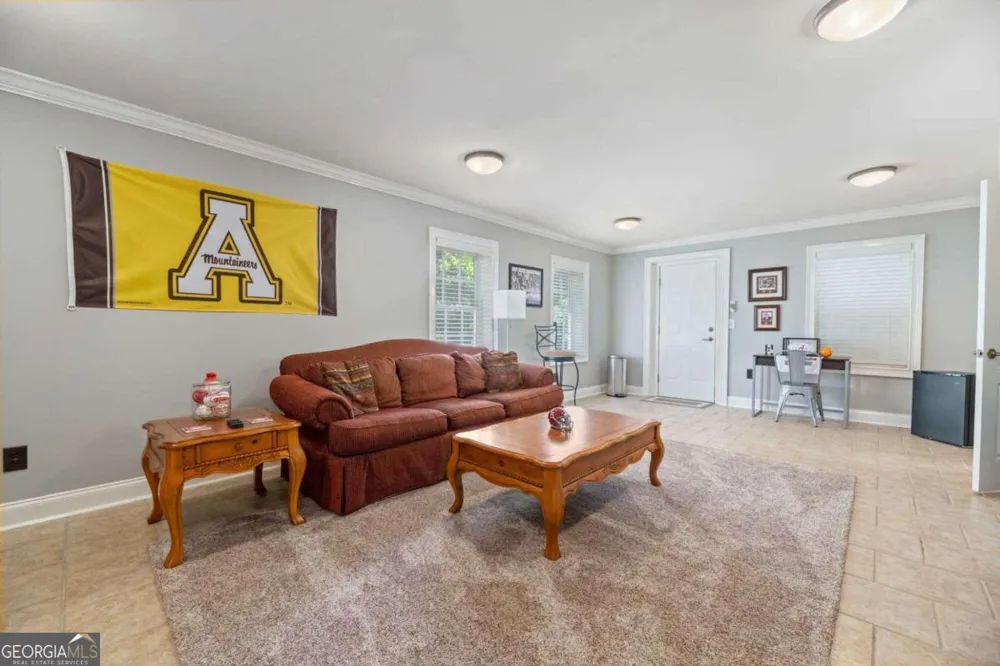 306 Cascade RD Columbus, GA 31904