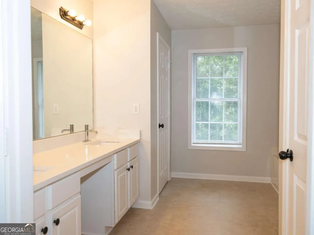 1860 Pinehurst View DR Grayson, GA 30017