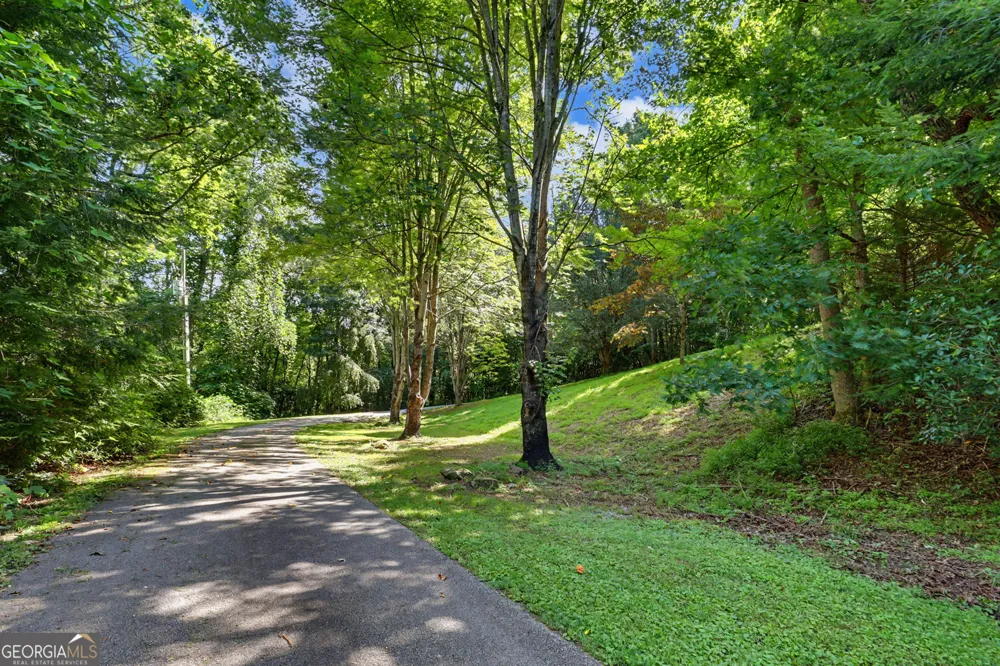 54 Esco Circle Rabun Gap, GA 30568