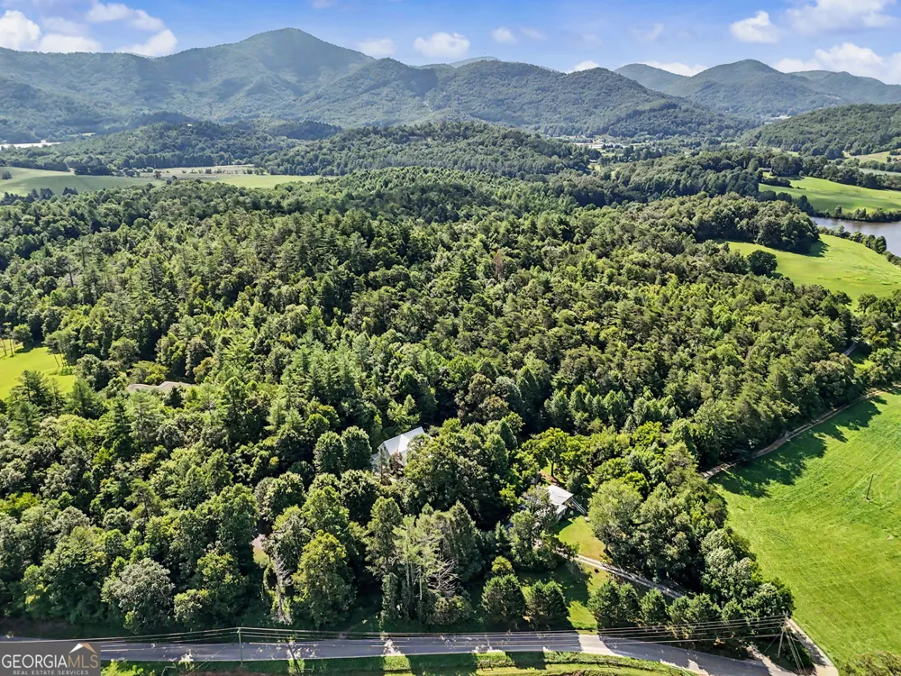54 Esco Circle Rabun Gap, GA 30568