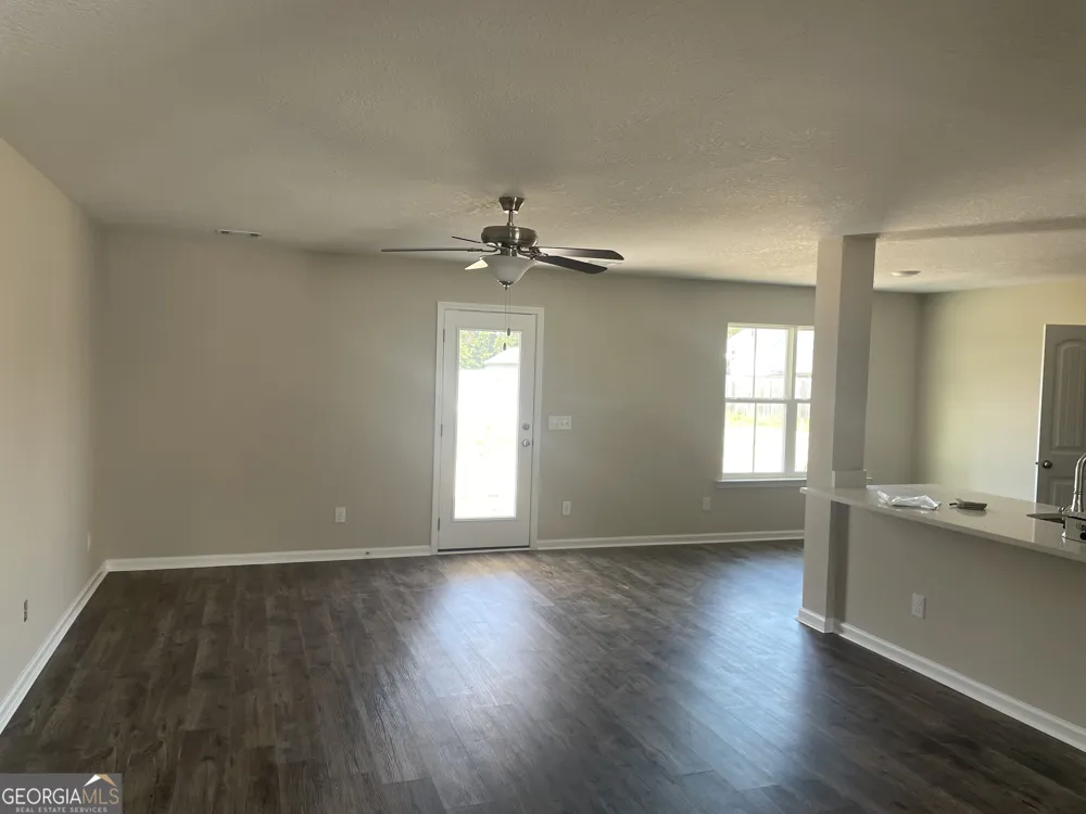 57 NW Riverside DR Ludowici, GA 31316