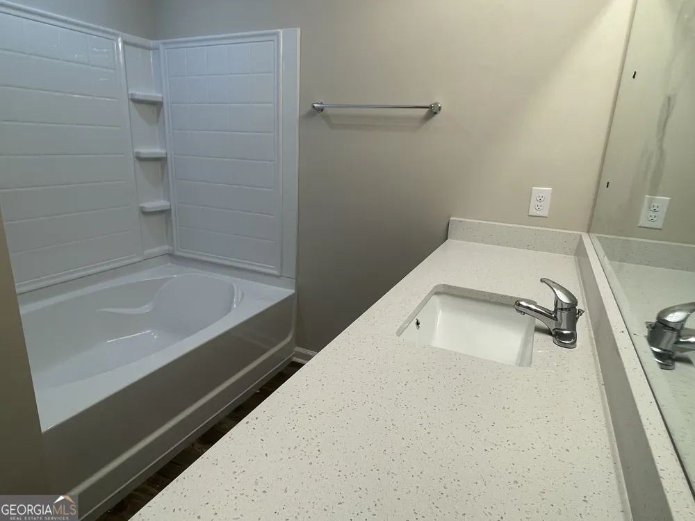 57 NW Riverside DR Ludowici, GA 31316
