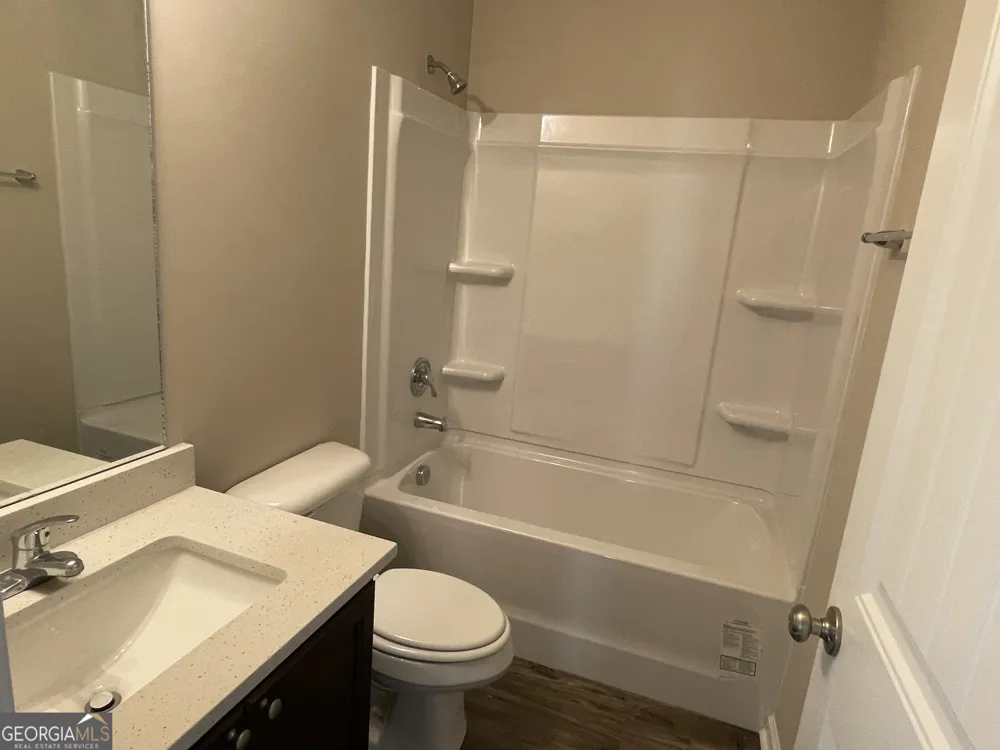57 NW Riverside DR Ludowici, GA 31316