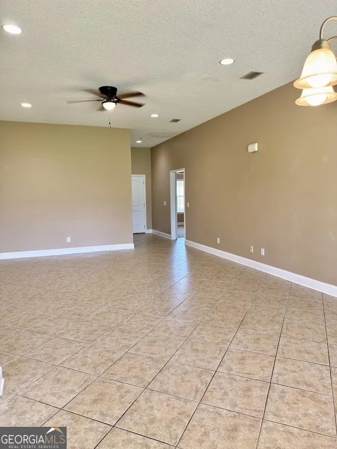 15 Fox Path St. Marys, GA 31558