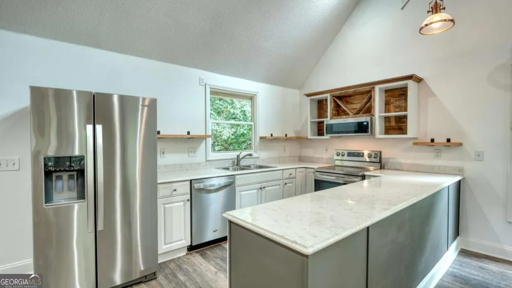 4107 Twiggs DR Hiawassee, GA 30546