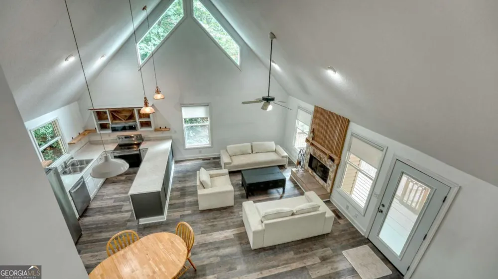 4107 Twiggs DR Hiawassee, GA 30546