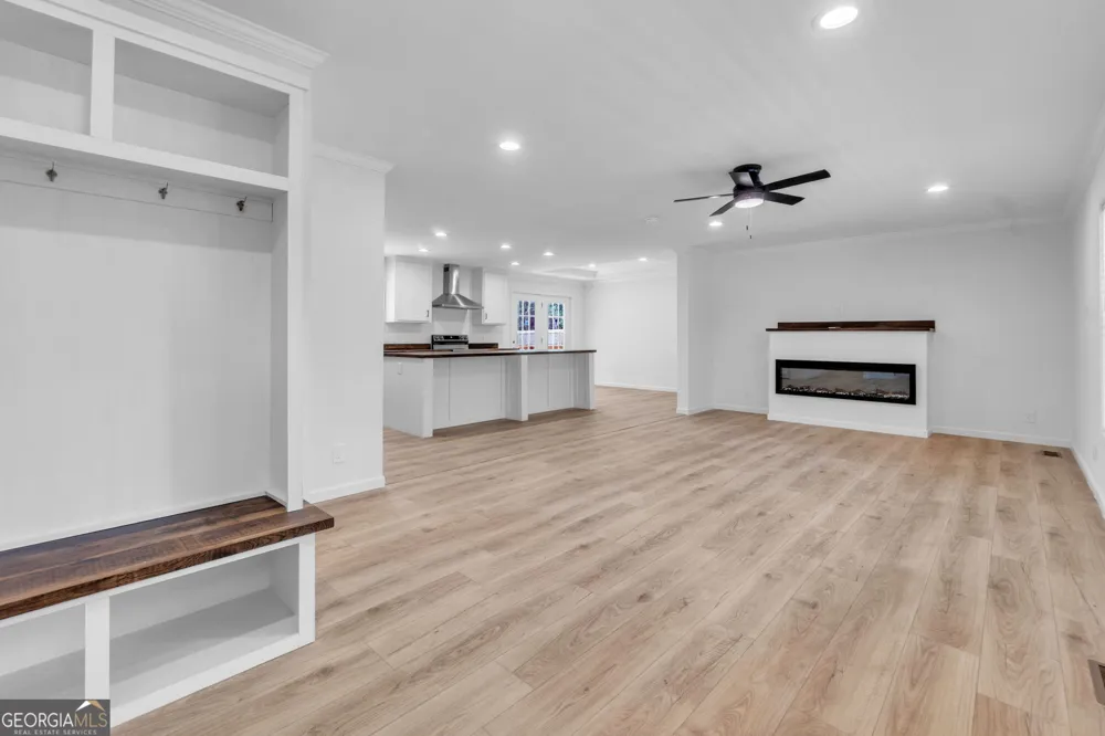 108 Old River RD Iva, SC 29655