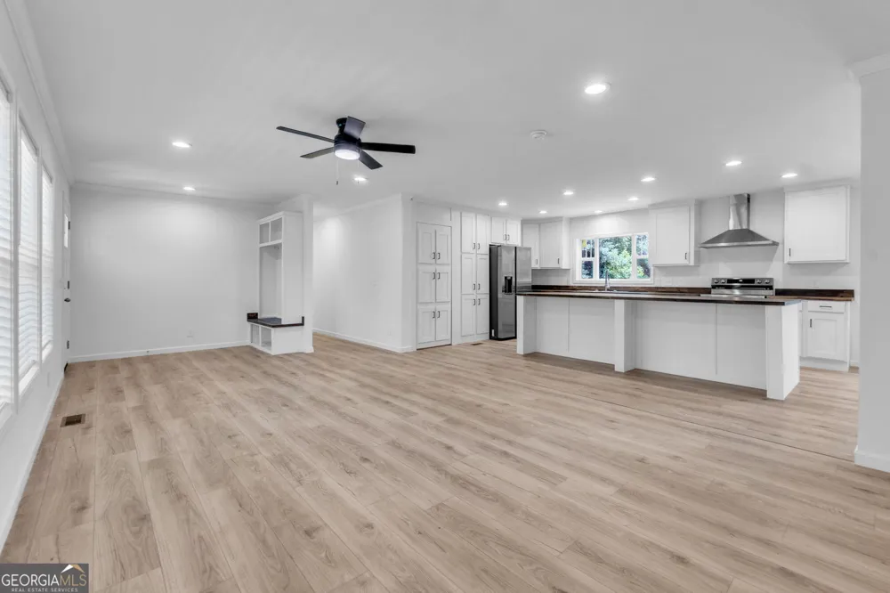 108 Old River RD Iva, SC 29655
