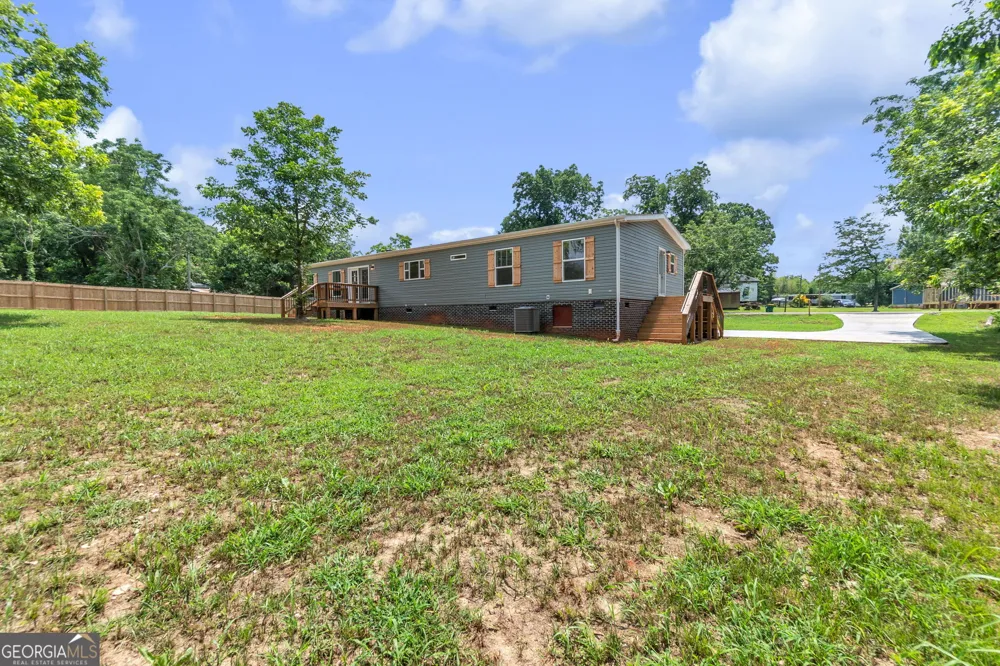 108 Old River RD Iva, SC 29655