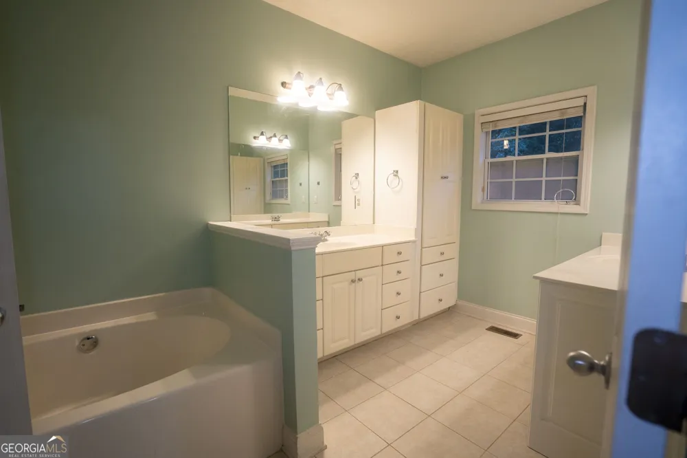 115 Planters Ridge DR LaGrange, GA 30240