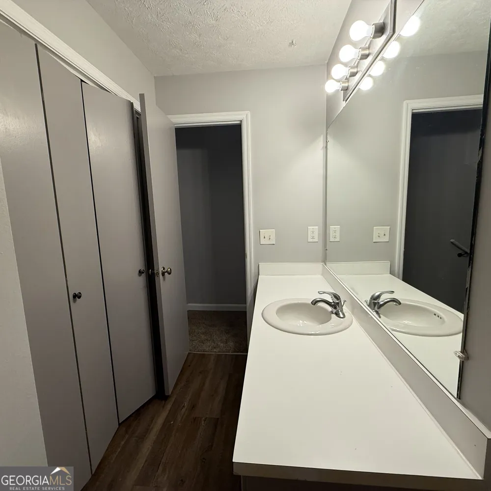 4101 Springlake CIR Buford, GA 30519