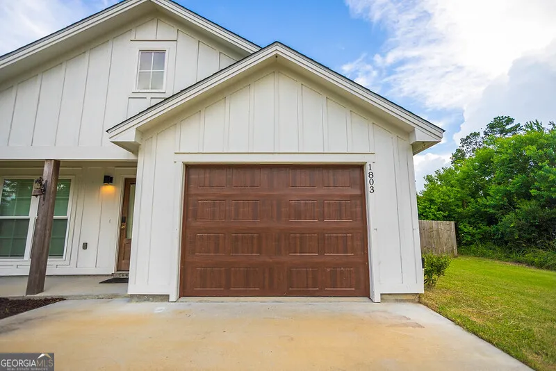 1803 Northside DR Valdosta, GA 31602