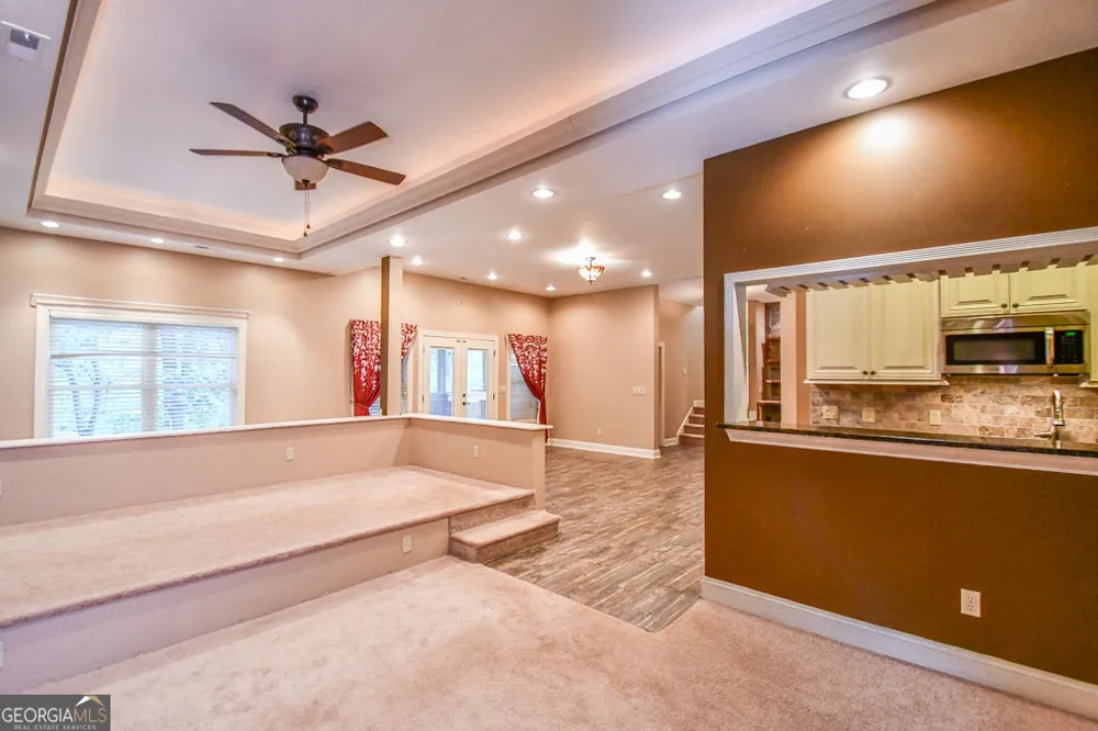 173 Indian Oak DR Waleska, GA 30183