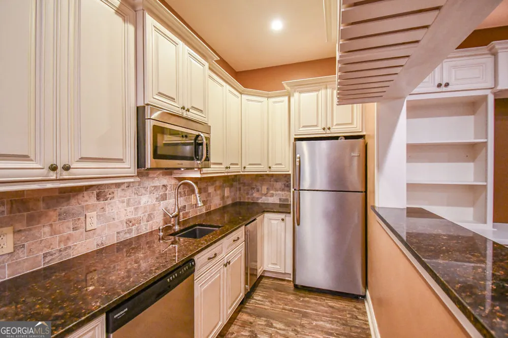 173 Indian Oak DR Waleska, GA 30183