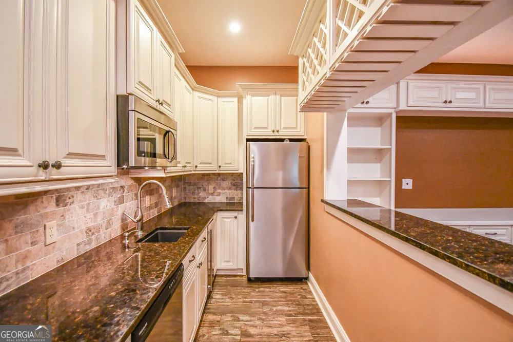 173 Indian Oak DR Waleska, GA 30183