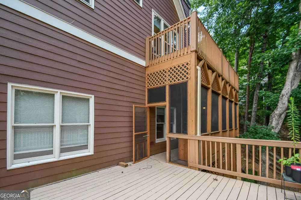 173 Indian Oak DR Waleska, GA 30183