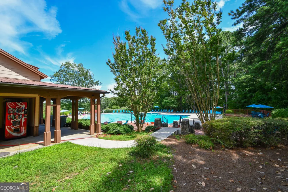 173 Indian Oak DR Waleska, GA 30183