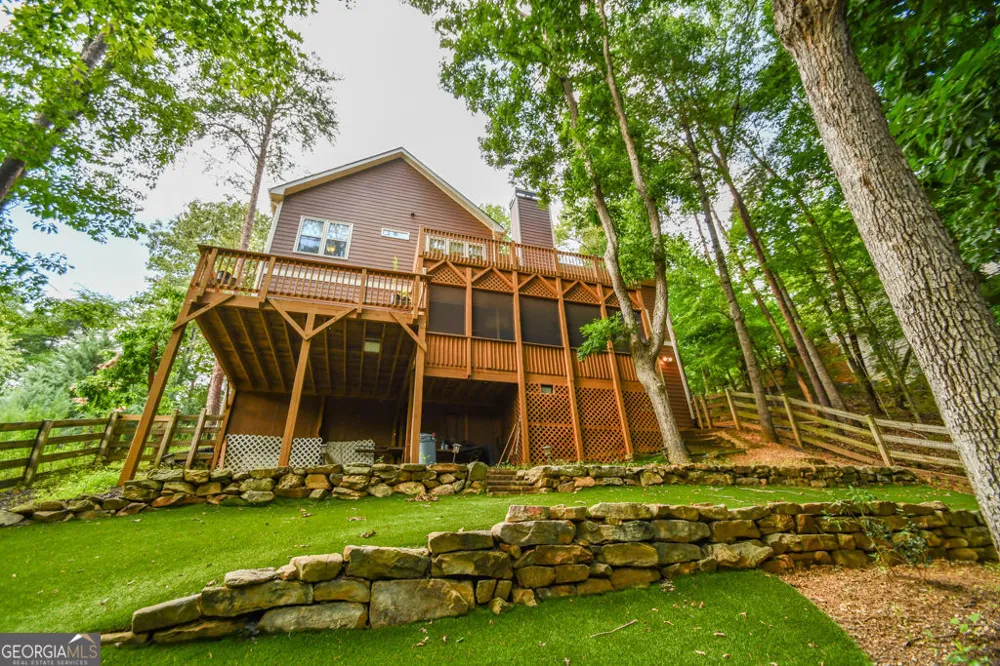 173 Indian Oak DR Waleska, GA 30183