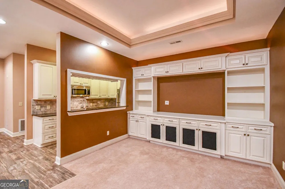 173 Indian Oak DR Waleska, GA 30183