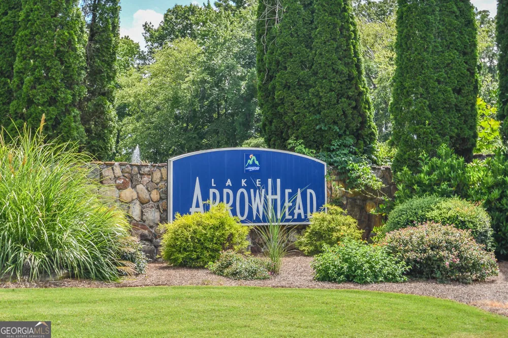 173 Indian Oak DR Waleska, GA 30183