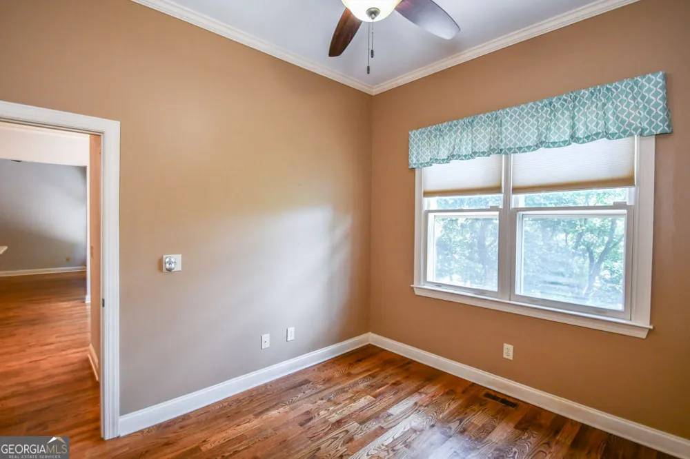 173 Indian Oak DR Waleska, GA 30183