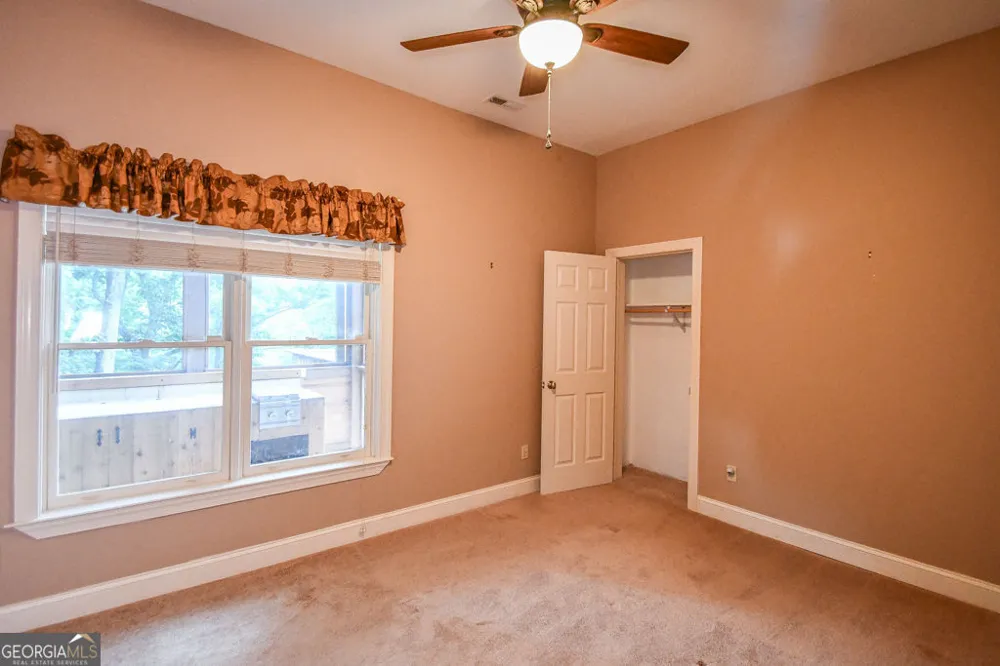 173 Indian Oak DR Waleska, GA 30183