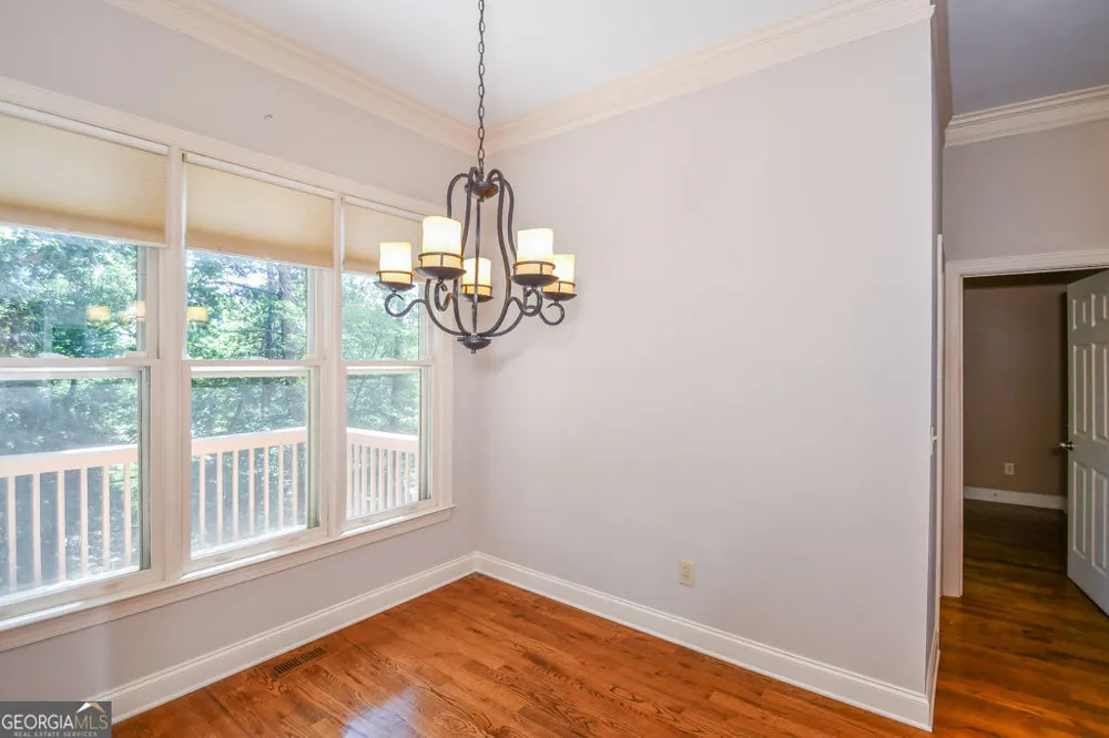 173 Indian Oak DR Waleska, GA 30183