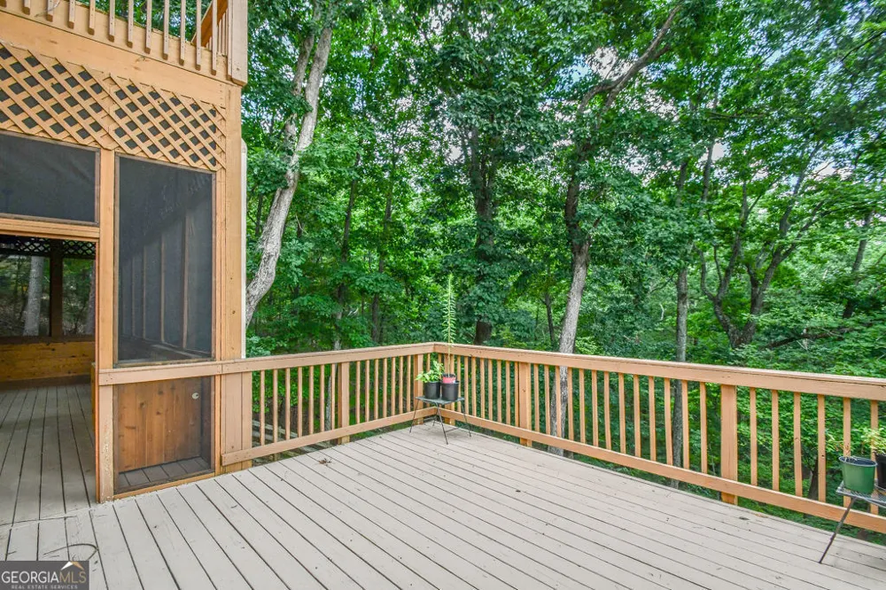 173 Indian Oak DR Waleska, GA 30183