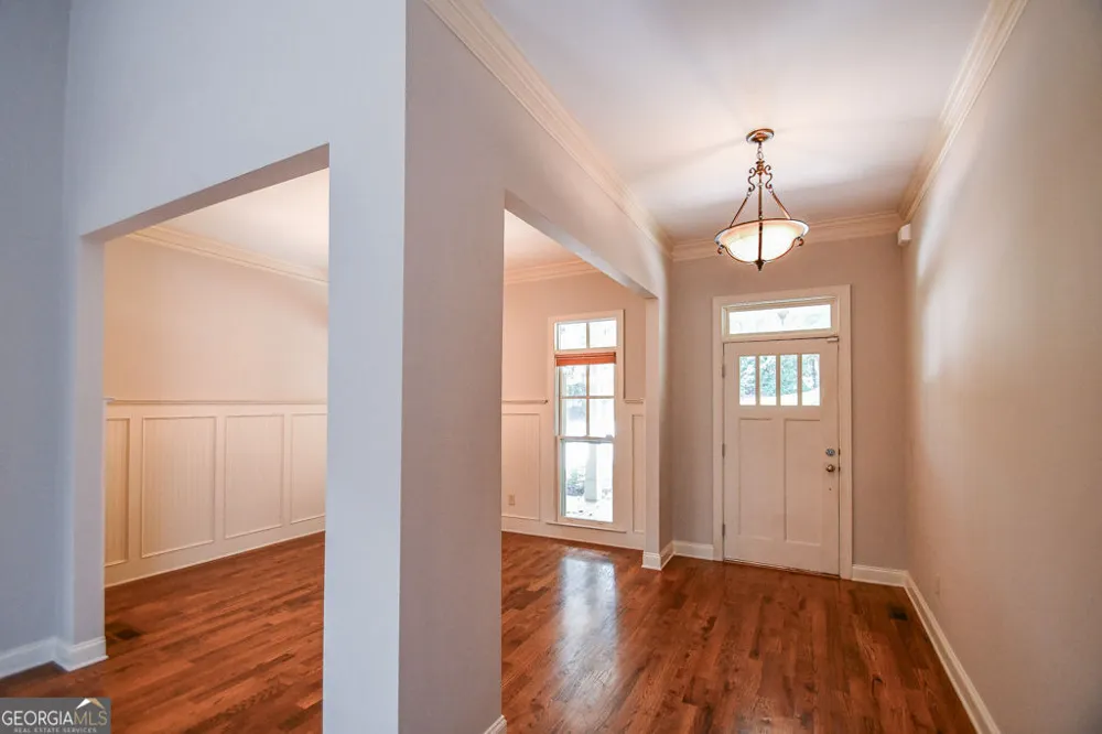 173 Indian Oak DR Waleska, GA 30183