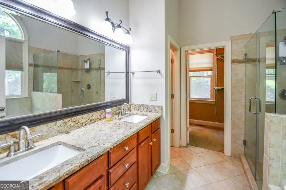 173 Indian Oak DR Waleska, GA 30183