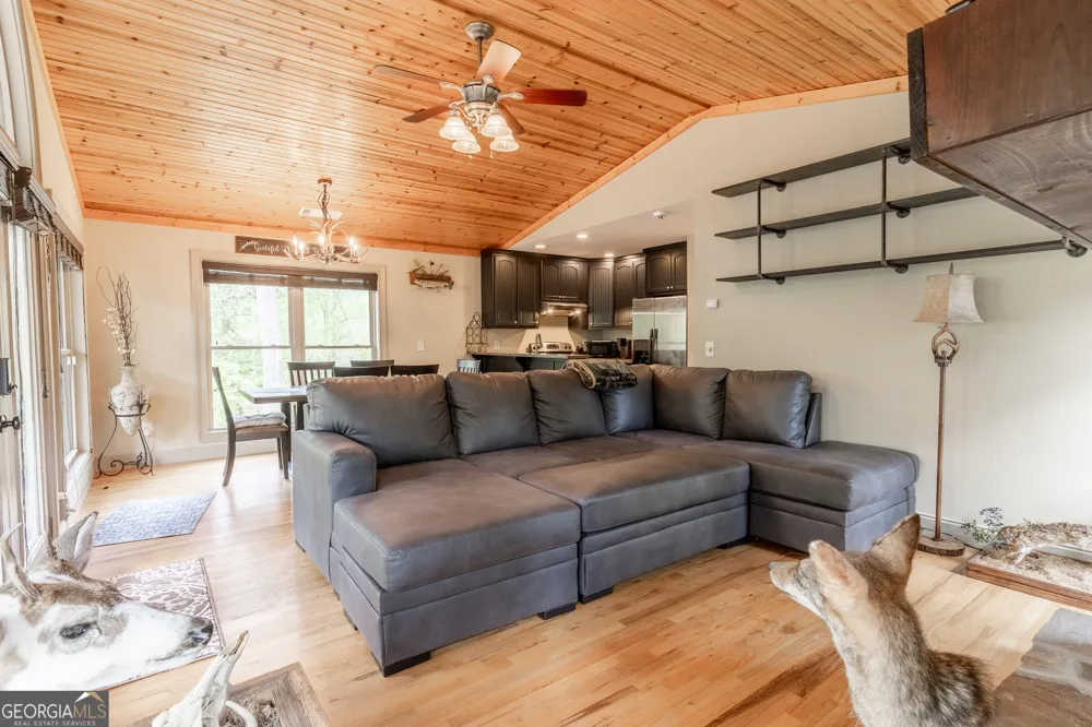 597 Meadow Brook LN Royston, GA 30662