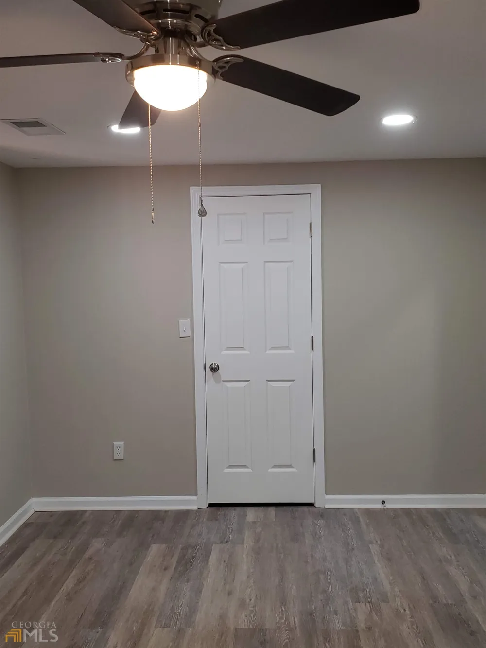 1 Duffers CT Kennesaw, GA 30144