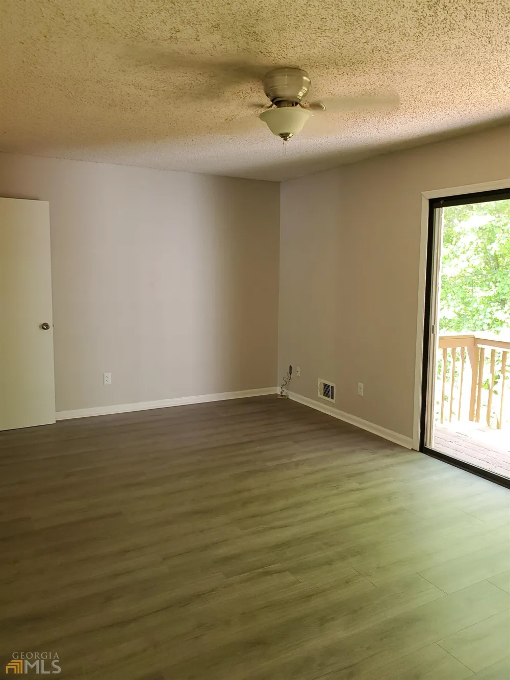 1 Duffers CT Kennesaw, GA 30144