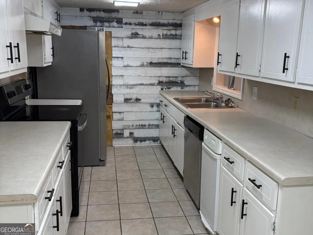 1 Duffers CT Kennesaw, GA 30144