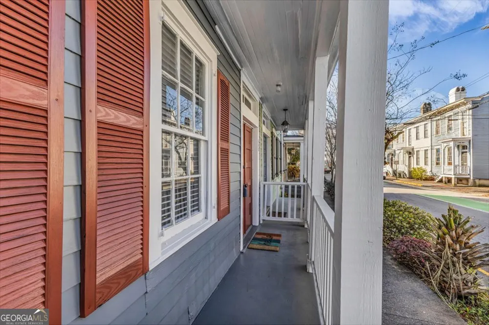 444 Price ST Savannah, GA 31401