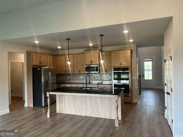 901 Nora Eloise DR Bonaire, GA 31005