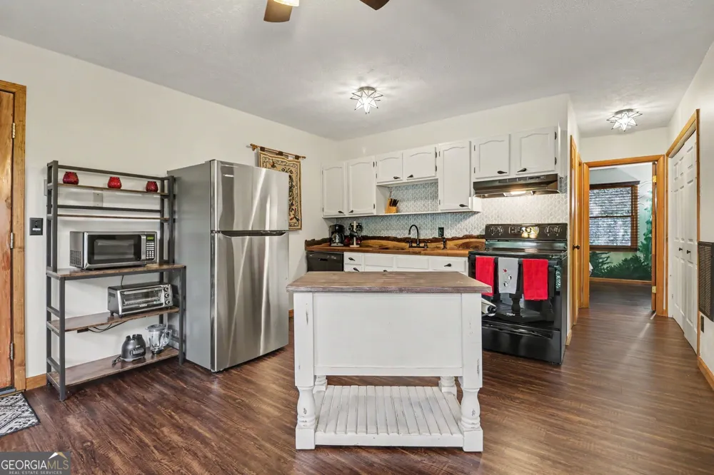 717 Bald Mountain RD Sky Valley, GA 30537