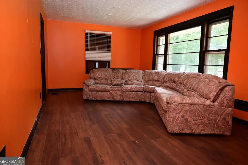 6698 Baker DR Lithia Springs, GA 30122